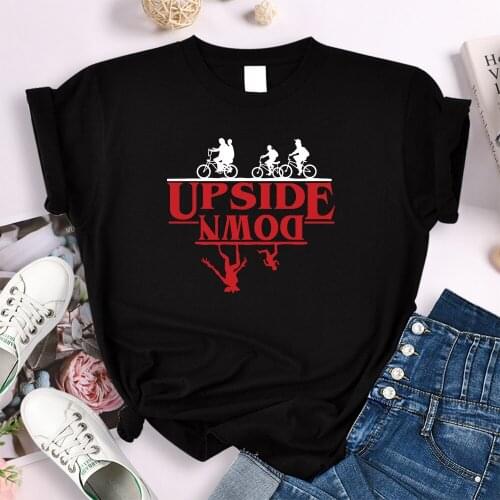 Womens Clothing T-Shirts People On The Ground And Upside Down Cartoon Printed Woman Fashion Slim O-Neck Clothes Funny Girl Tees
