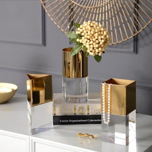 Fashion Gold Metal And Crystal Perfectly Combined Vase Hydroponic Dried Flowers Modern Dining Table Countertop Flower Vase Decor