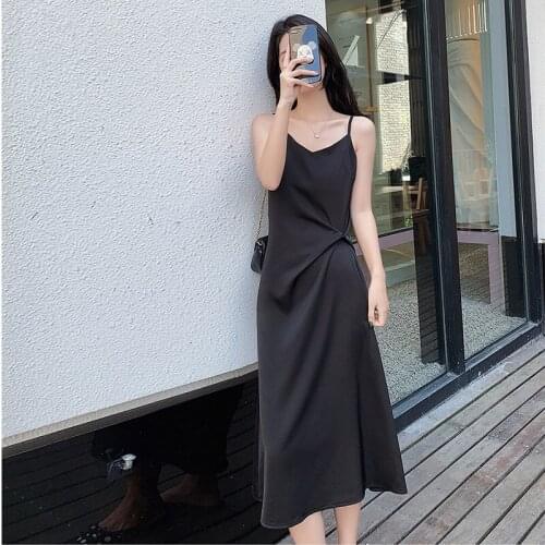 .Satin design sexy summer dress women 2021 temperament spaghetti strap dresses solid v-neck womens midi dress party club robe