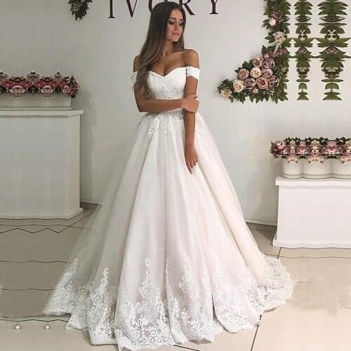 Off the Shoulder Sweetheart Vintage Wedding Dresses 2021 Lace Appliques Sleeveless Bride Dress A Line Custom Made Sweep Train