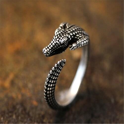 QIAMNI Steampunk 3D Crocodile Finger Rings Punk Animal Knuckle Adjustable Rings for Women Men Unisex Hip Hop Party Jewelry Gift