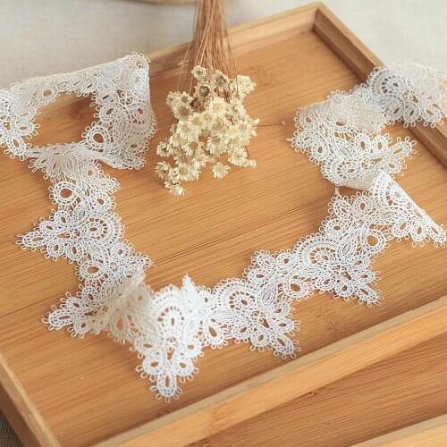 2Yaed/Lot Off-White High Quality Lace Trim Delicate Floral Lace Ribbon Venise Lace Fabric For Costumes