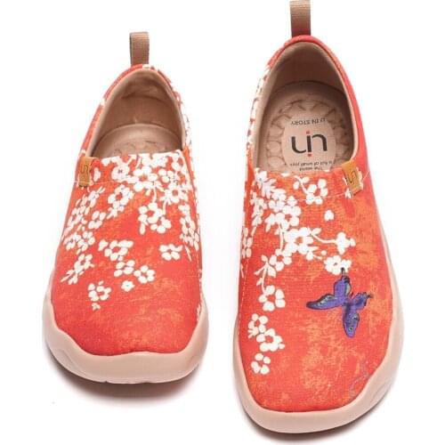 U·IN Women's Slip-ons