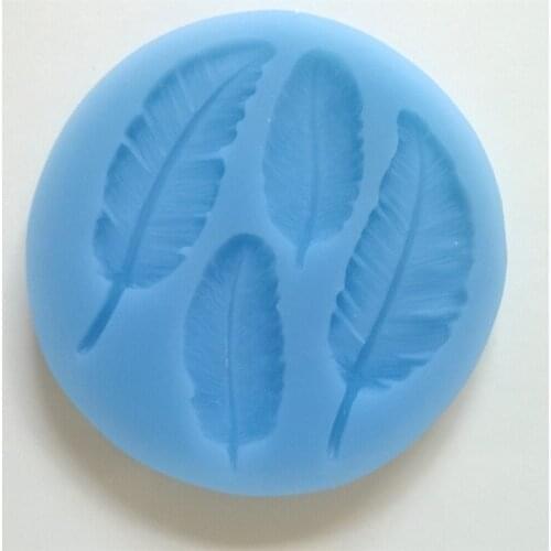 Aki's Gift Cake Decorating Molds