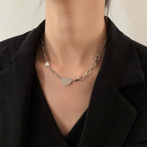 VSnow Summer Minimalist Love Heart Asymmetric Chunky Chain Chokers Necklace for Women Delicate Metal Statement Necklace Jewelry