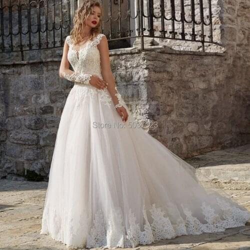 Tulle Wedding Dresses Lace Appliques Long Sleeves Scoop Lace Up Sweep Train Vestido De Noiva Bridal Gowns