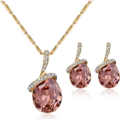 Wholesale Vintage Pink Rhinestone Baroque Bridal Wedding Set Women Luxury Necklace Earrings