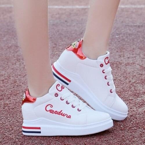 2021 New womens thick-soled small white shoes have increased embroidered height shoes