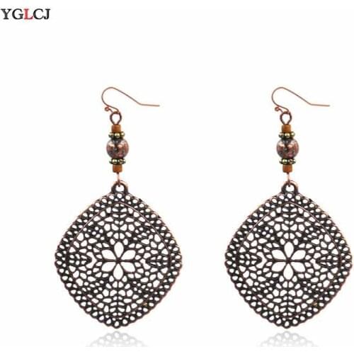 YGLCJ New Fashion Charm Retro Pendant Hot Retro Round Ladies Earrings Female Creative Flower Alloy Round Neck Earrings