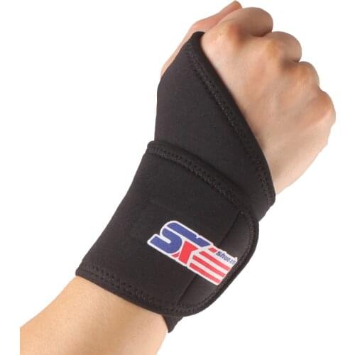 Outdoor Training Breathable Wrist Bracers Gym Basketball Weight-Lifting Horizontal Bar Anti-Sprain Sports Wrist Guard 2021 New