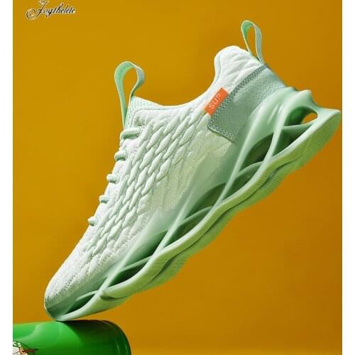 2020 Spring New Men Breathable Running Shoes Blade Cushioning Comfortable Sneakers Jogthelete Outdoor Gym Shoes for Male 7zX006