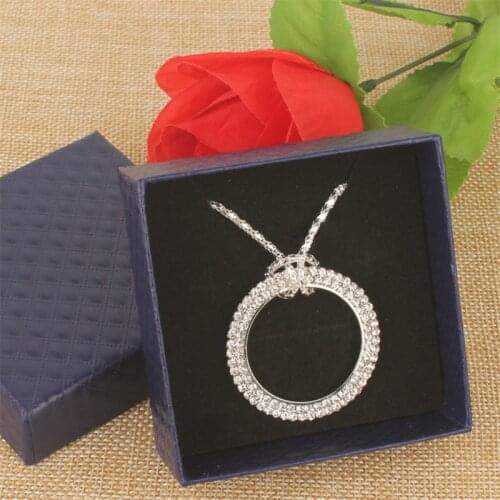 Deluxe Diamond Ring & Chain (Dia: 38mm ) Close-Up Magic Tricks Magie Gimmick Props Comedy Solid Steel Ring Thread Up Release