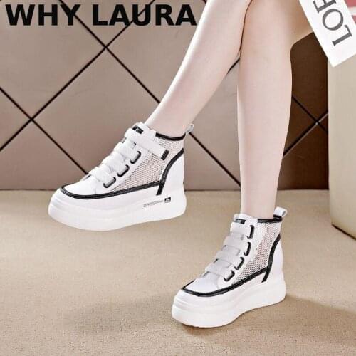 WHY LAURA Skateboards