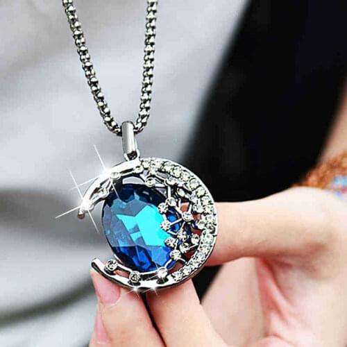 2019 New Fashion Crescent Moon Crystal Necklace Long Sweater Chain CZ Pendant Necklace for Women Jewelry Kolye