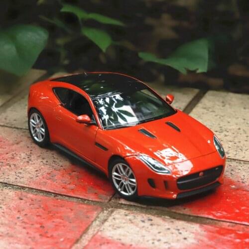 WELLY 1:24 JAGUAR F-Type Coupe Alloy Luxury Vehicle Diecast Pull Back Cars Model Toy Collection