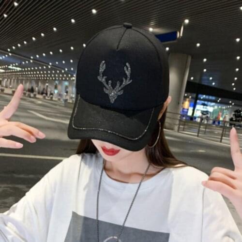 2021 New Best-selling Baseball Caps Spring and Summer Womens Sunscreen Wild Hats Mens Outdoor Street Fashion Hip-hop Cap