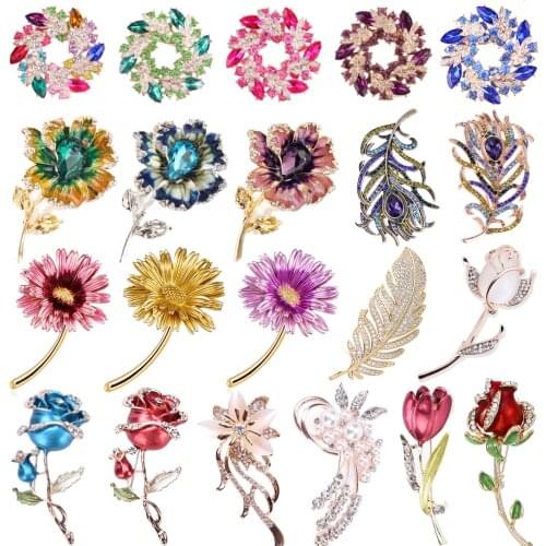 Flower Items Rhinestone Garland Rose Flower Brooch Unisex Cute Plant Brooch Pin Women Men Dress Coat Accessories