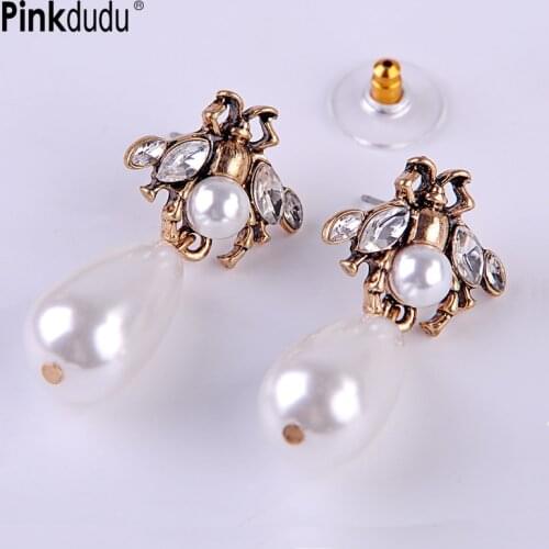 Pinkdudu White Crystal Imitation Pearl Dangle Earrings Vintage Classic Teardrop Bee Earrings for Women Costume Jewelry OG148