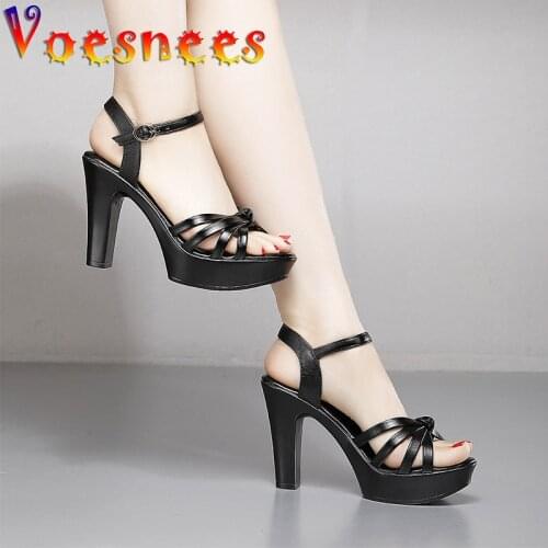 Voesnees Pure Colour Hollow Out Vamp Thick Heel Sandals Fashion Woman Concise Waterproof Platform Buckle Strap High Heels Shoes