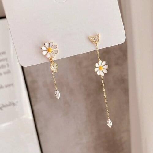 Korean Style Female Fashion Wild Asymmetric Small Daisy Flower Drop Earrings Butterfly Leaf Sweet Statement Sunflower Earrings