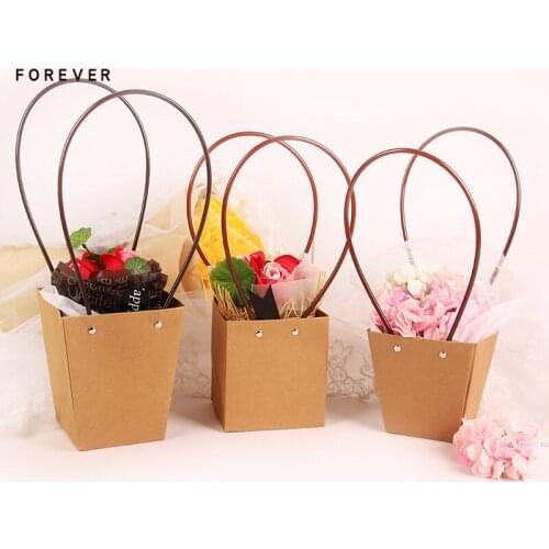 Flowers Packaging Box Waterproof Kraft Paper Handbag Flower Shop Bouquet Floral Packaging Material Gift Bags with Handles