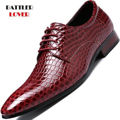 Plus Size 2019 British Mens Genuine Leather Shoes Mens Lace-Up Stone Pattern Pointed-Toe Dress Shoes Men Dance Office Flats