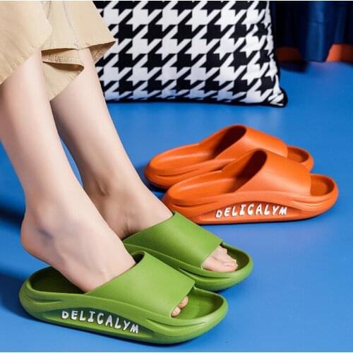 Men and Women Summer New Fashion Slippers Home Bathroom Slippers Outdoor Thick-soled Beach Casual Sandals and Slippers