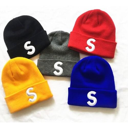 Adult women casual Soft comfortable beanies Skullcap Men Winter warm slouchy curled embroidery knitted hats Ski caps