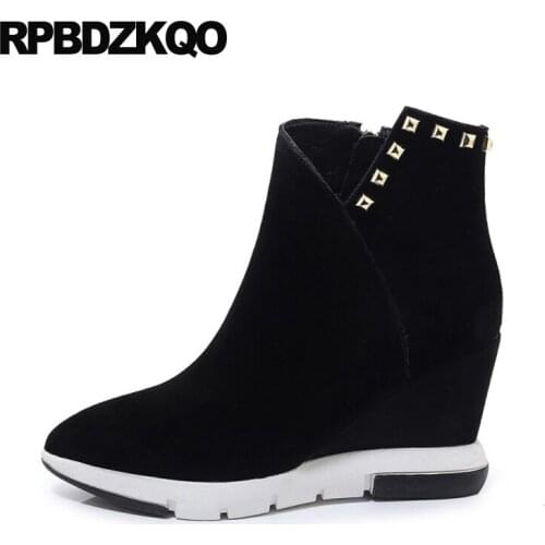 Sexy Designer Shoes Women Luxury 2021 High Heel Suede Rivet Pointed Toe Wedge Ankle Studded Boots Brand Booties New Black Stud
