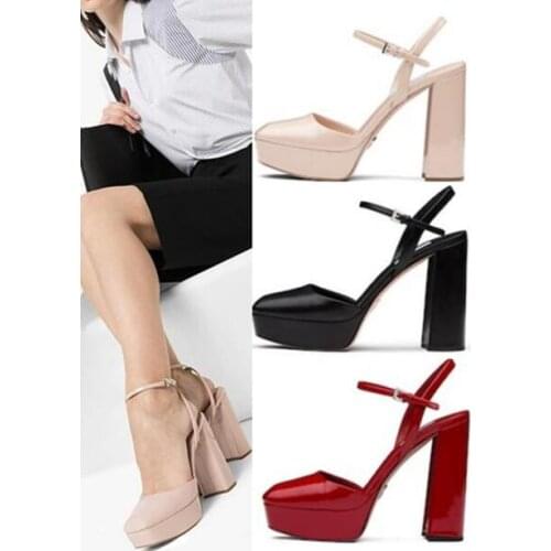 Woman Black Beige Red Patent Leather Buckle Strap Platform Sandals Closed Square Toe 11 cm Chunky Heels Party High Heel Sandals