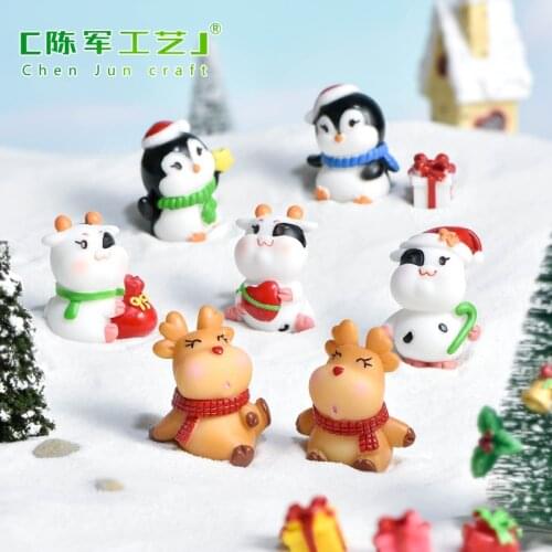 1 PC New Christmas Figurines Garden Micro Landscape Deer Penguin Cow Cat Miniature Snowman Bonsai Decor Dollhouse Ornament