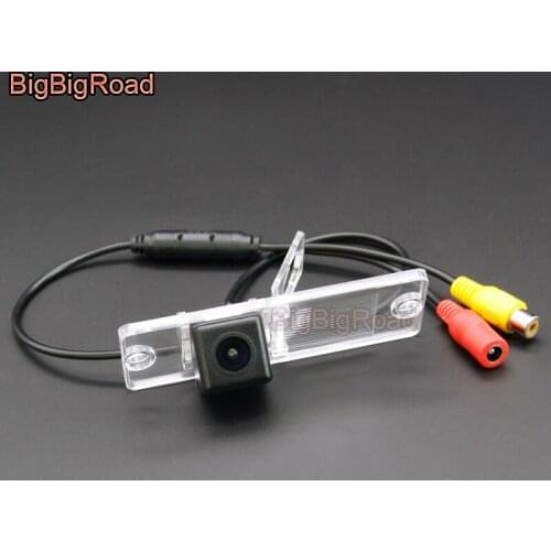BigBigRoad Vehicle Wireless Rear View Reversing Camera HD Color Image Waterproof For Mitsubishi Pajero 2009-2012 Montero