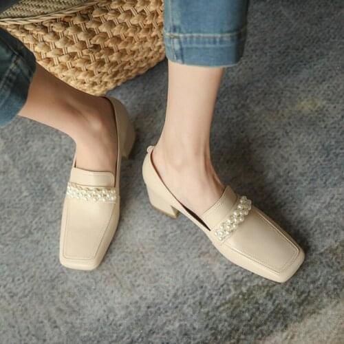 INS HOT Women pumps natural leather shoes plus size 22-26.5cm Full leather square head thick with pearl chain loafers Classic