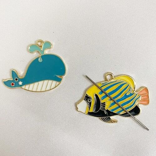 Whale Fish Needle Minder for Cross Stitch, Cute Magnetic Needle Minder for Embroidery Needlepoint