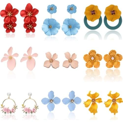Wholesale Fashion Womens Earrings 2019 Korean Earrings Flowers Vintage Stud Earrings Colorful Trendy Boho Jewelry For Party