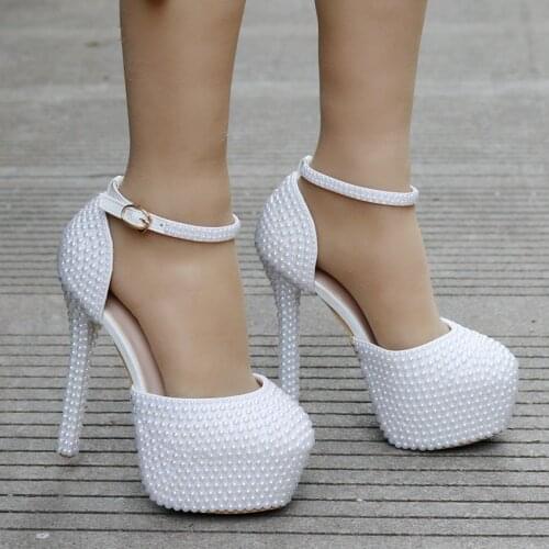 Crystal Queen New Fashion Pearl White Fashion Womens Wedding High Heel Platform Lady Sandals Gentlewomen Bridal Dress Shoes
