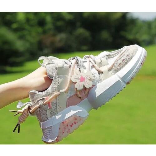 Womens Casual Fashion Running Shoes Lady Breathable Platform Sneakers 2021 Summer New Ins Trend Flowers Pendant High Heel