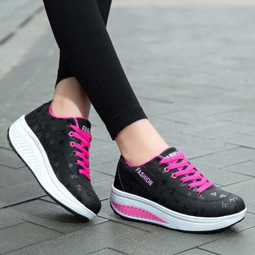 Thick Bottom Sport Shoes Woman Large Size Lace Up Sneakers for Running Low Top Light Flat Black Womens Summer Sports Shoes H6