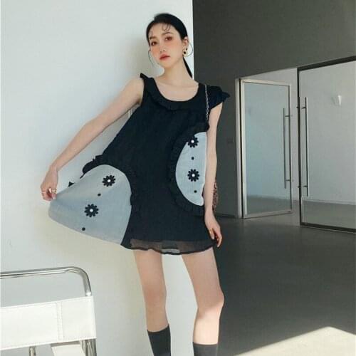 Summer Dark Girly Style Asymmetrical Black And White Embroidered Lotus Leaf Pleated Fabric Sleeveless Dress