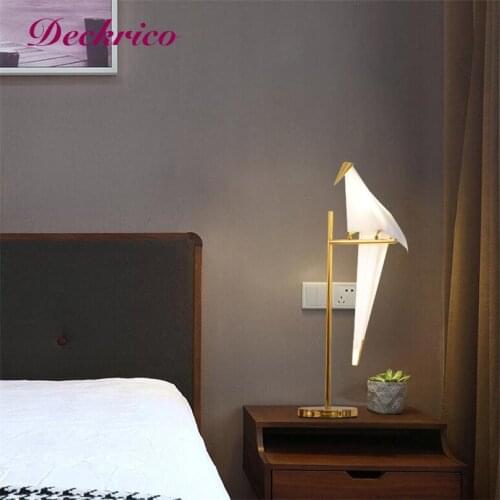 Modern Art Table Lamp Bird Design Studio Bracket Origami Lamp Fixture Bedside Desk Light Decor Reading Bedroom