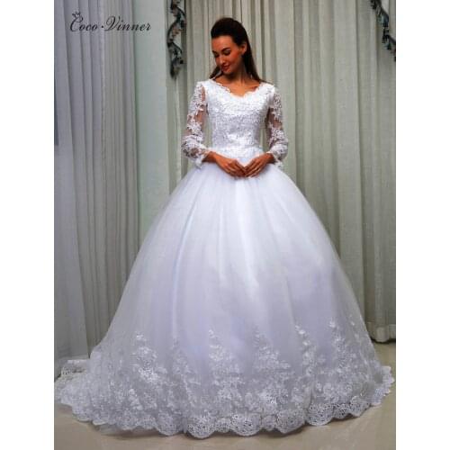 Arab Ball Gown Princess Wedding Dress Ball Gown New Long Sleeve V neck Lace Up Pearls beads Lace Embroidery Wedding Gown W0101