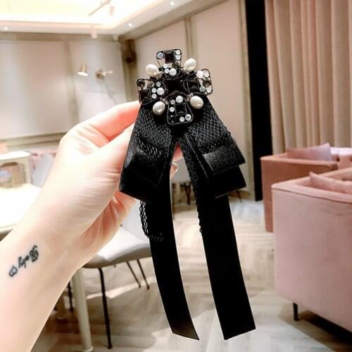 2020 New Korea Style Fashion Women Retro Bow Tie Lace Imitation Rhinestone Pearl Cross Big Brooch for Girl Corsage Accessory