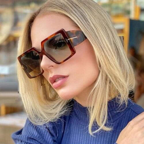 Unique Retro Leopard Oversized Sunglasses Women Men Trendy Square Sun Glasses Female Pink Shades Glasses for Women Oculos UV400