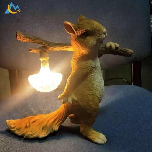 Nordic Modern Minimalist Squirrel LED Table Lamp Bedroom Living Room Study Bedside Desk Lamps Room Decoration Resin Table Lamps