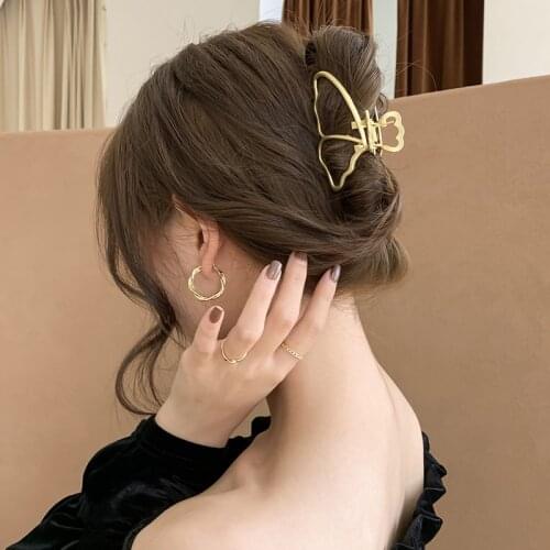 Woman Butterfly Metal Pearl Hair Claws Hair Accessories Chic Barrettes Hair Clip Ladies Hairgrip Headwear Girls Ornaments Crab