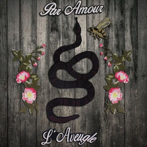 1set Fashion Cool Sewing on Embroidered Patch Applique Flower Snake,Tiger, Bee patches flower Applique Patches for Clothing