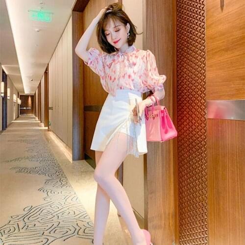 Awarose V-Neck Lace-up Thin Top with Bra High Waist Split Fork Diamond Chain Mini Shorts Skirt Women Summer Fashion 3 Piece Set