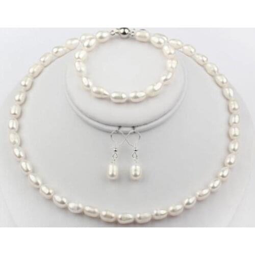 8-9mm White Natural Freshwater Pearls Necklace, Bracelet and Earrings Set