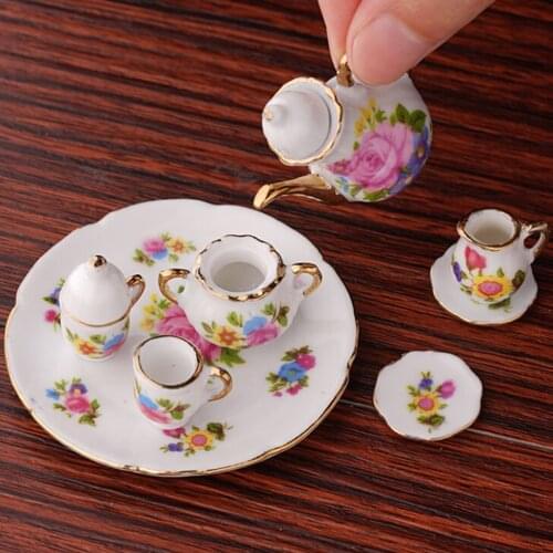 8Pcs/set 1:12 Kitchen Strawberry Printing Porcelain Dish Pot Tray Cups Teapot Dollhouse Miniature Mini Cute Coffee Tea Set