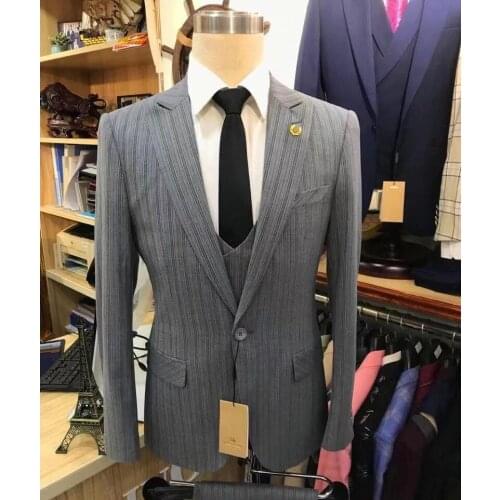 Latest Prom Wedding Suits for Men Grey Striped Tuxedo Jacket Groom Suit Set 3 Pieces Stage Singer Jacket Dress Blazer Vest Pants